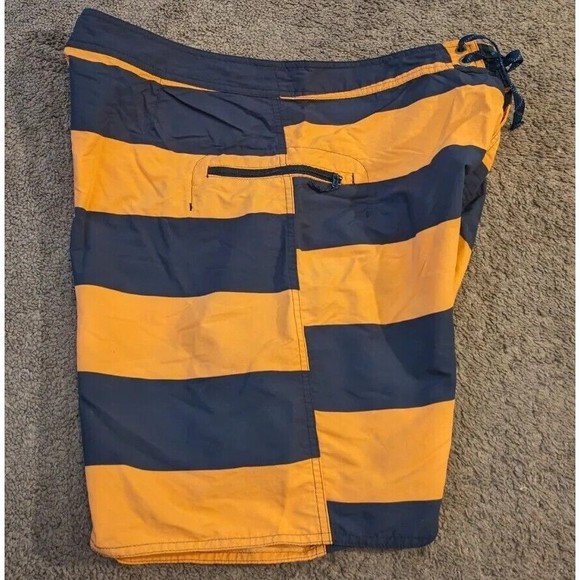 Men's Patagonia Men's Minimalist Wavefarer Striped 8" Board Shorts STY86769 - Picture 3 of 8